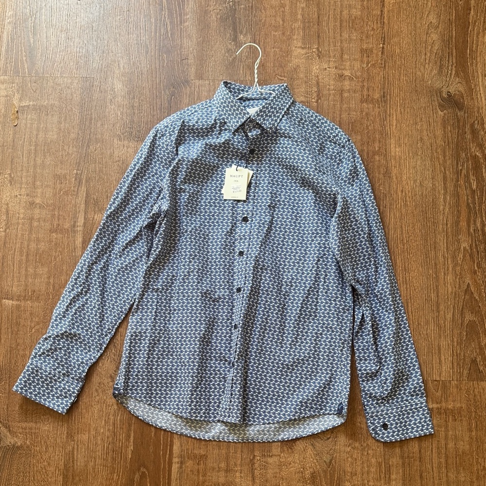 Elegant Blue Patterned Button Down Shirt
